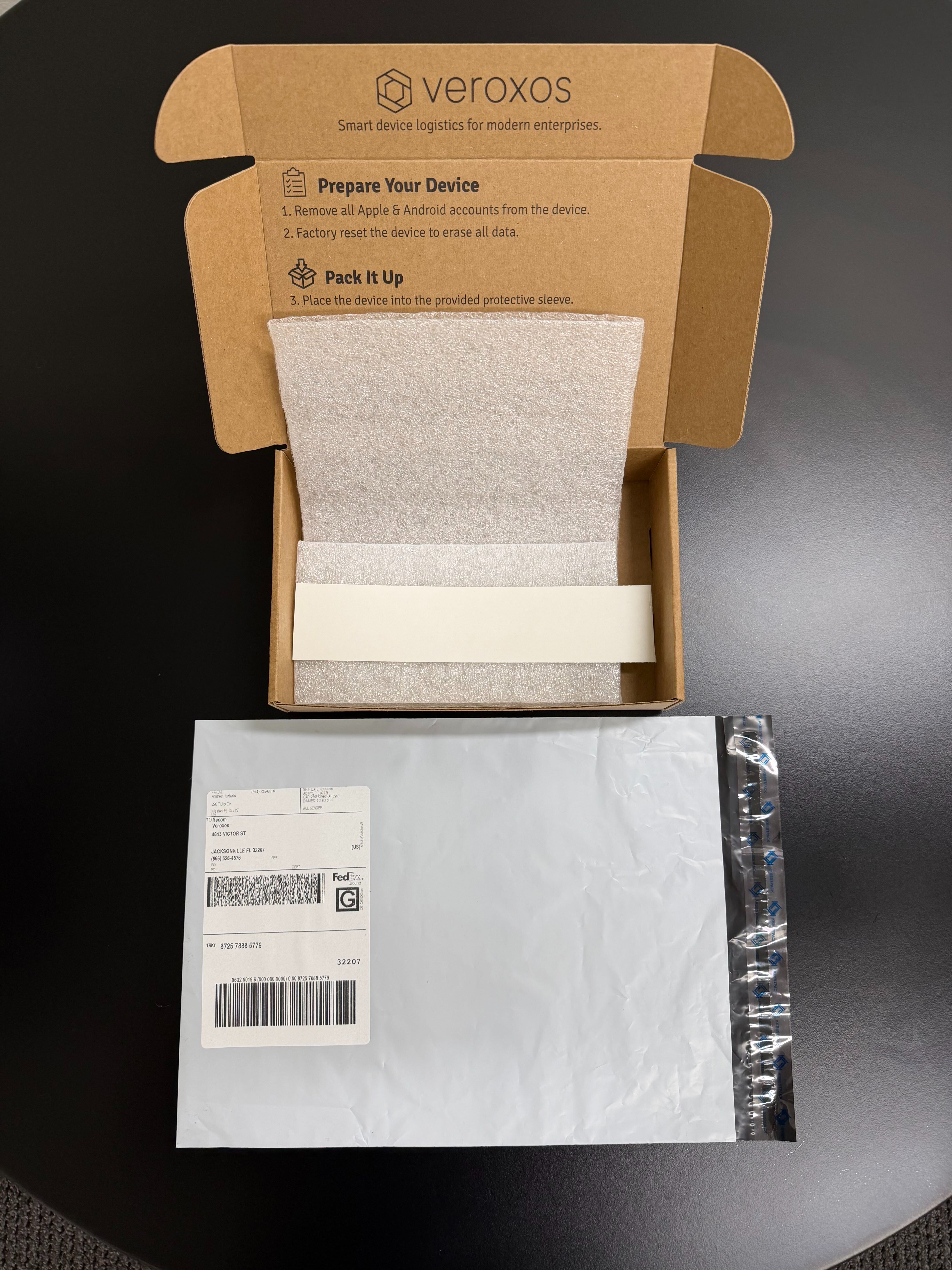 Veroxos_Ship_Kit_Box_And_Mailer.png